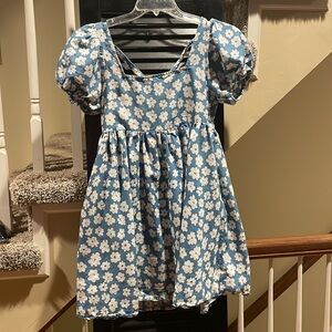 Alter’d State blue, baby doll dress, square neck line, puff sleeves, size small